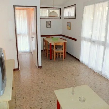 بيت للعطل Lignano Cheap لينانو سابيادورو